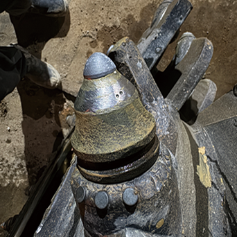 Standard pick after service — heavy wear on jobsite
